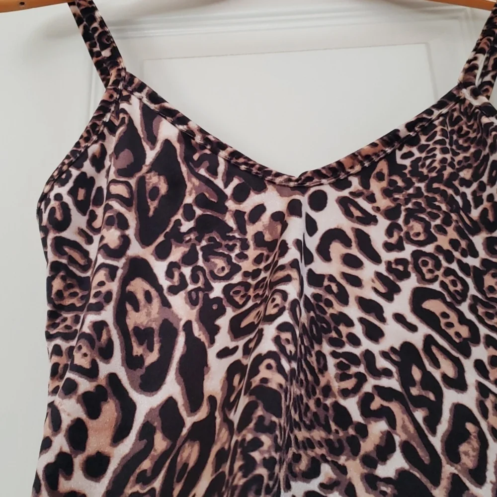 Velvet Cheetah Dress - Picture 2 of 4